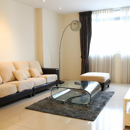 Peaceful Service Suite At Taragon Putri Bintang 吉隆坡 外观 照片