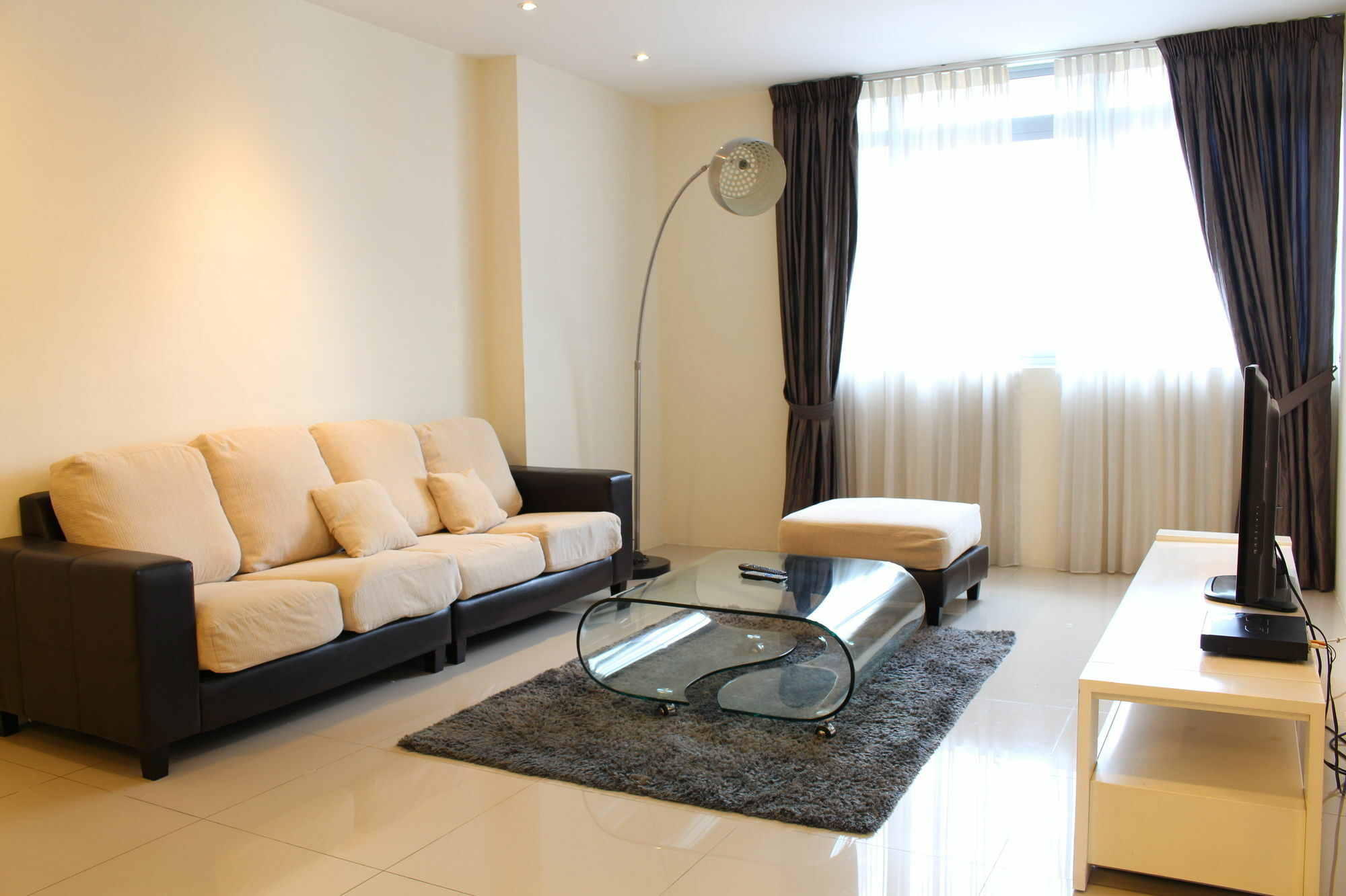 Peaceful Service Suite At Taragon Putri Bintang 吉隆坡 外观 照片