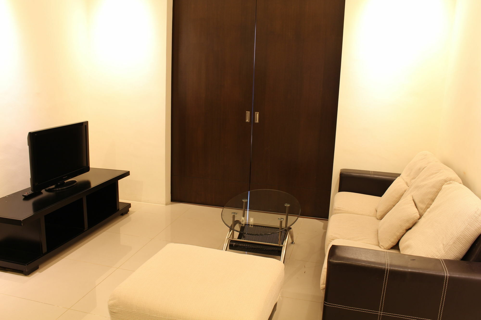 Peaceful Service Suite At Taragon Putri Bintang 吉隆坡 外观 照片